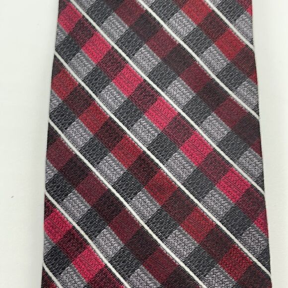 100% silk Black and red pronto uomo necktie - Picture 2 of 5